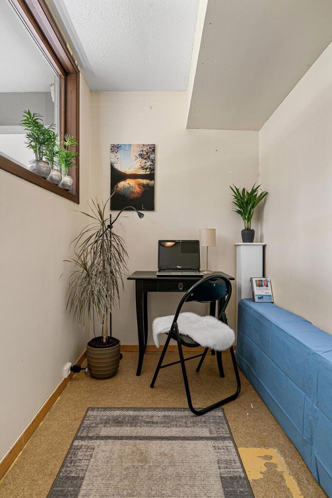 real estate, sofa, living room-6893080.jpg